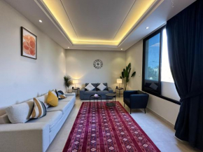 Luxury Centrally located apt in izdhar Classy area